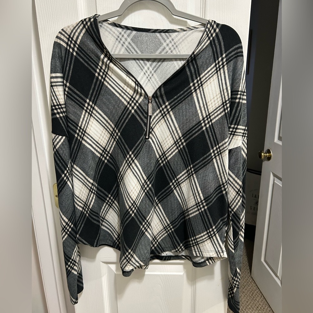 Plaid Long Sleeve Top with Fashion Zipper